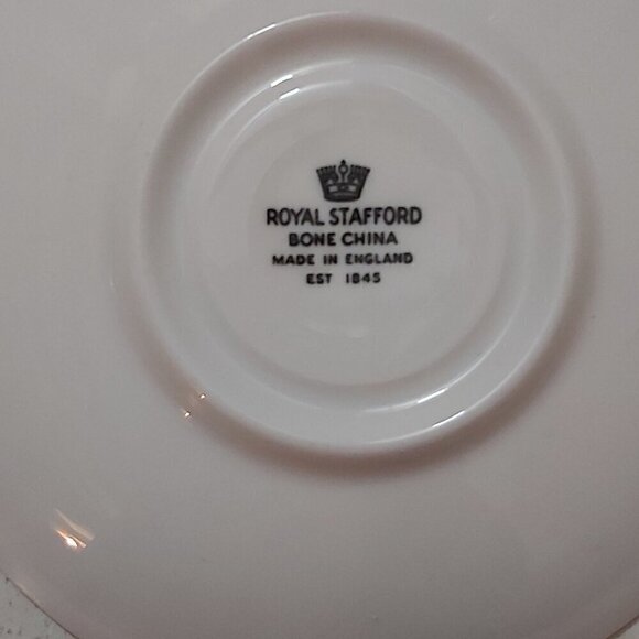 Royal Stafford Bone China Floral Saucer with Gold Rim – Made in England, 1960 - Picture 4 of 4